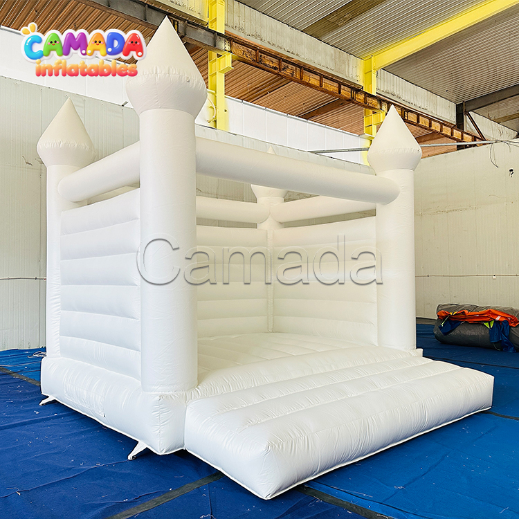 Commerical White Bouncy Castle 4m*4m PVC Material Inflatable Party Bounce House