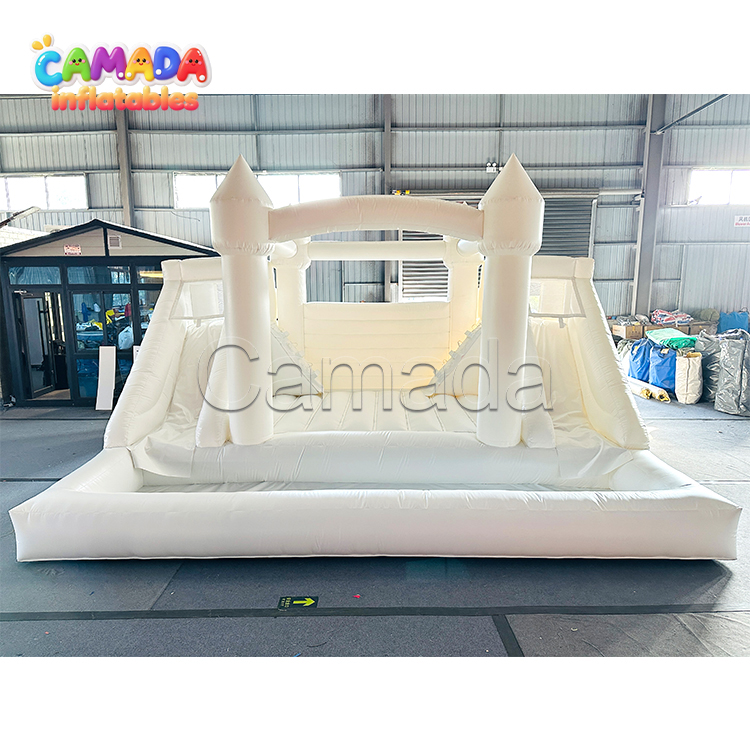 Jumping Bouncer and Double Slides In White Inflatable Bouncy Castle Bounce House with Slide